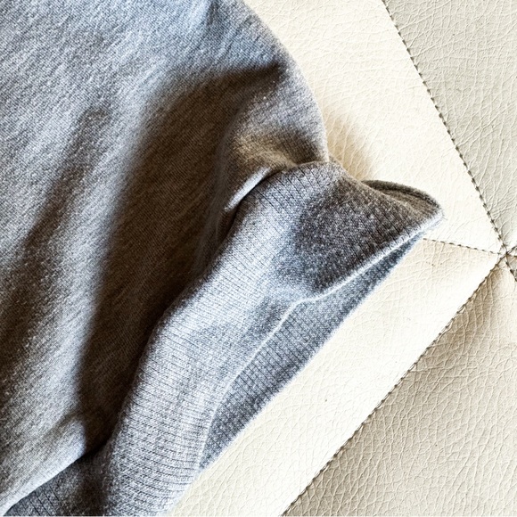 Portage & Main 🇨🇦 • Shirt - Picture 2 of 4